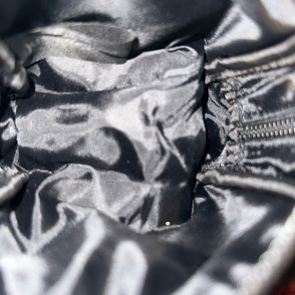 YSL Black and Gold Cosmetic Bag - Picture 4 of 6